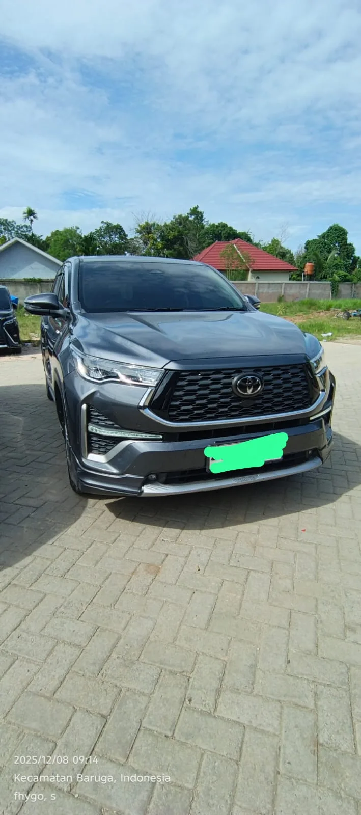 Mobil sewa EmpatDua Rental siap mengantar wisata di sekitar Kendari
